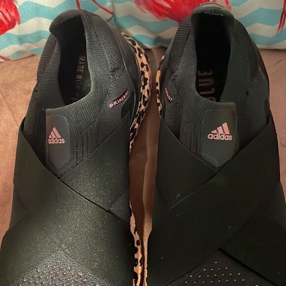 adidas UltraBoost DNA pink Leopard Print - Picture 2 of 7
